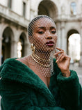 Cargar la imagen en la vista de la galería, Pearl net veil read in open daylight on the street, worn with a faux-fur coat
